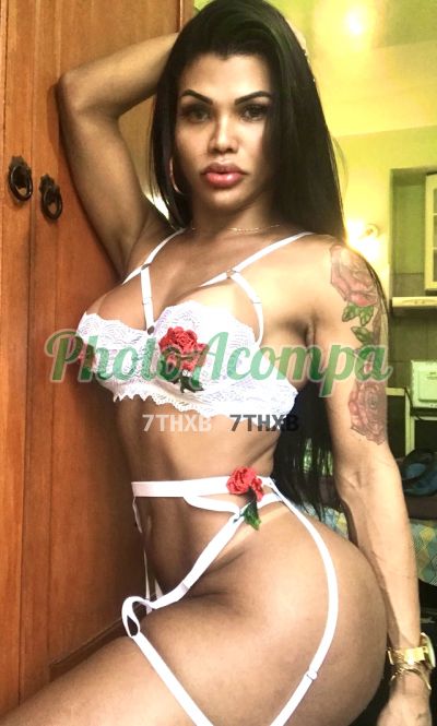 Camila, transex em Copacabana (RJ)