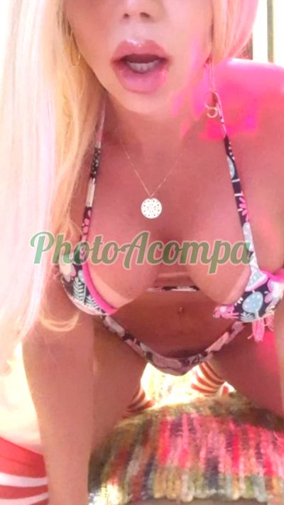 Monique, travesti em São José dos Campos