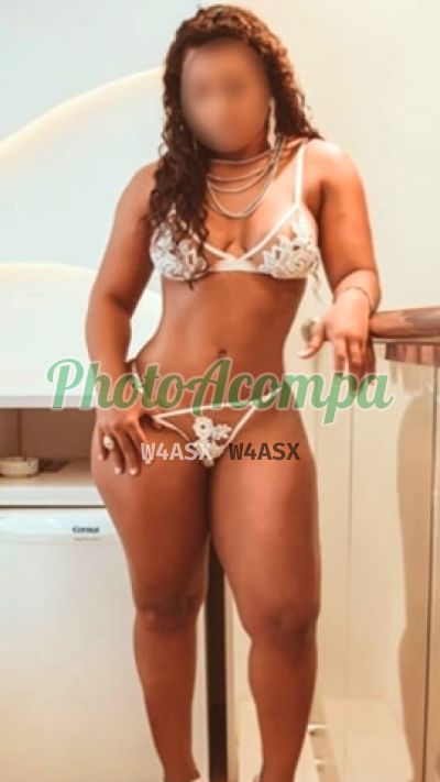 Minnie, acompanhante em Salvador