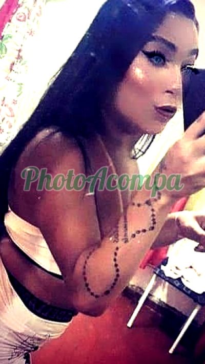 Suzuky, travesti em Bonsucesso (RJ)