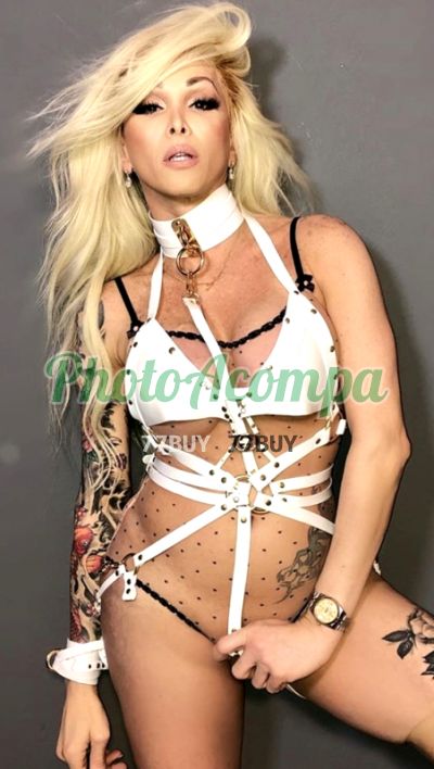 Larissa, transex no Centro (SP)