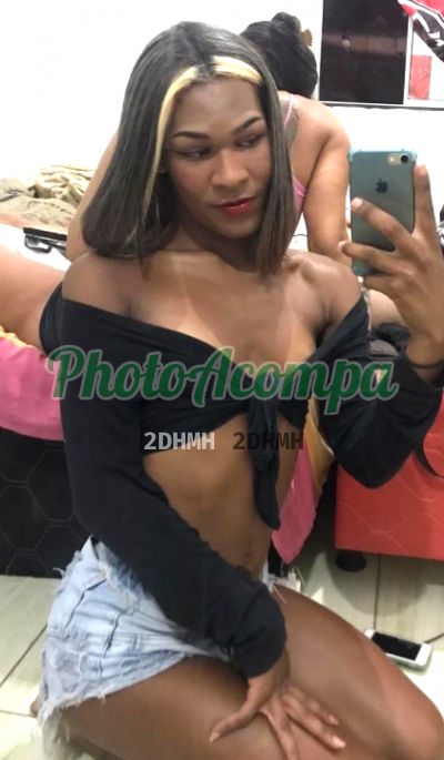 Sand, transex em Salvador