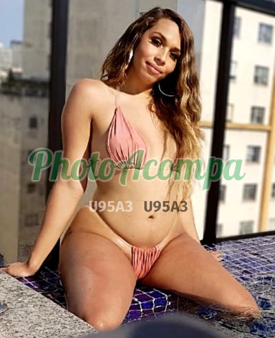 Débora, travesti em São Paulo