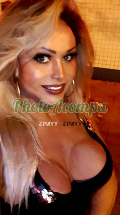 Agatha Motta, travesti em Jacarepaguá (RJ)