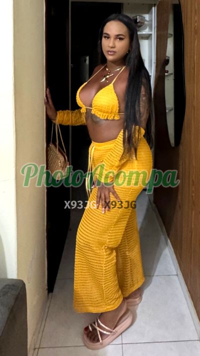 Melanine Alves (19) 99133-0382, travesti em Barretos