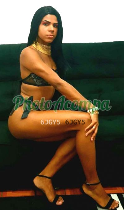 Emilly Cristina, travesti no Rio de Janeiro