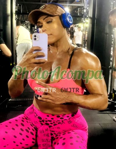 Kamilla, travesti em Florianópolis