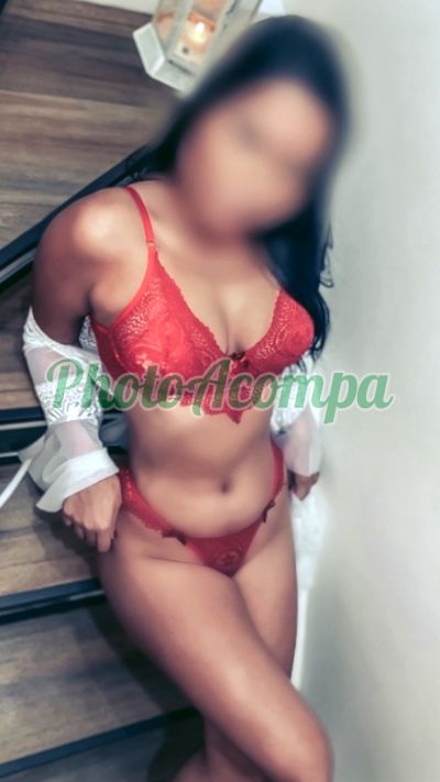 Carolina, garota de programa na Barra da Tijuca (RJ)