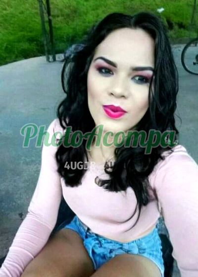 Alana, travesti em Curitiba