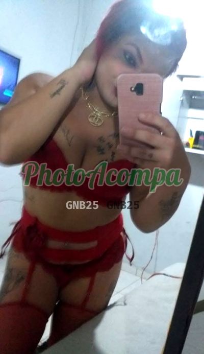 Rubí, travesti no Centro (Goiânia)