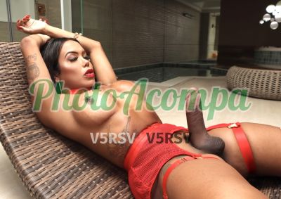 Bianca Ferraz, trans na Barra da Tijuca (RJ)