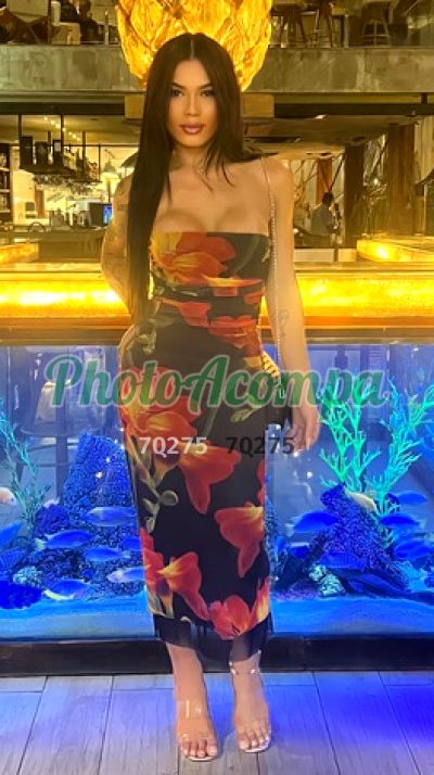 Dani, travesti em Copacabana (RJ)
