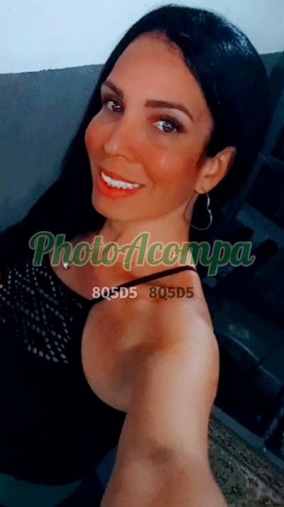 Íris, travesti em Bonsucesso (RJ)