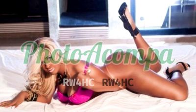 Naomi Ferrari, travesti em Porto Alegre