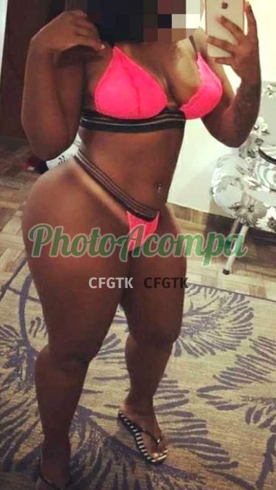 Letícia, garota de programa em São José dos Campos