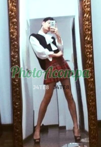 Mixa, travesti em Cabral (Curitiba)