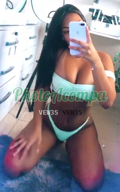 Agatha, acompanhante no Guarujá