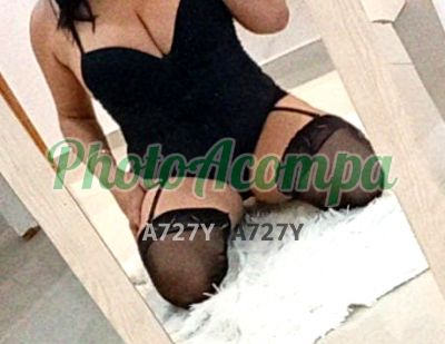 Alana Fernandes, acompanhante em Franca