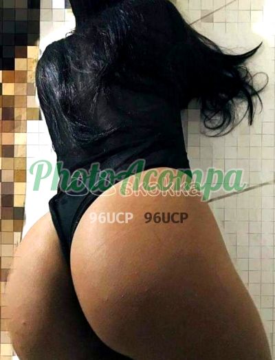 Alana, acompanhante no Guarujá