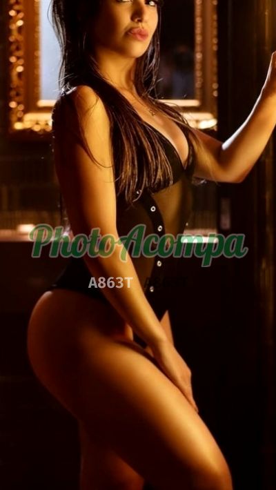 Aline, garota de programa em São Paulo