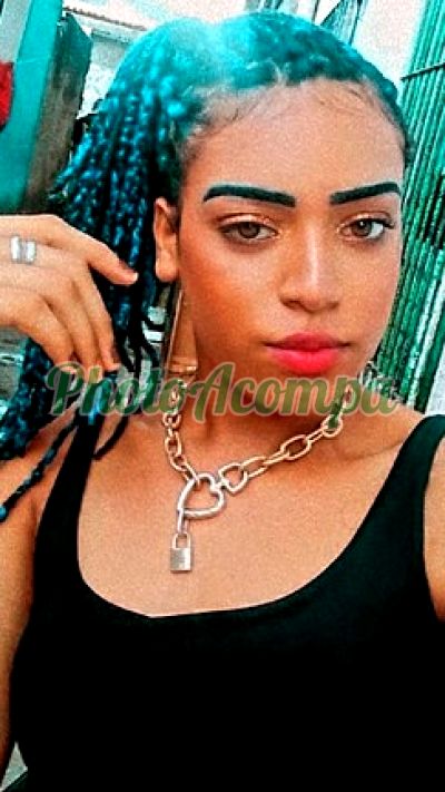 Lorrayne, travesti em Recife