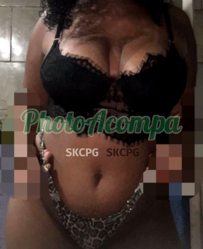 Carol Almeida, escort no Guarujá