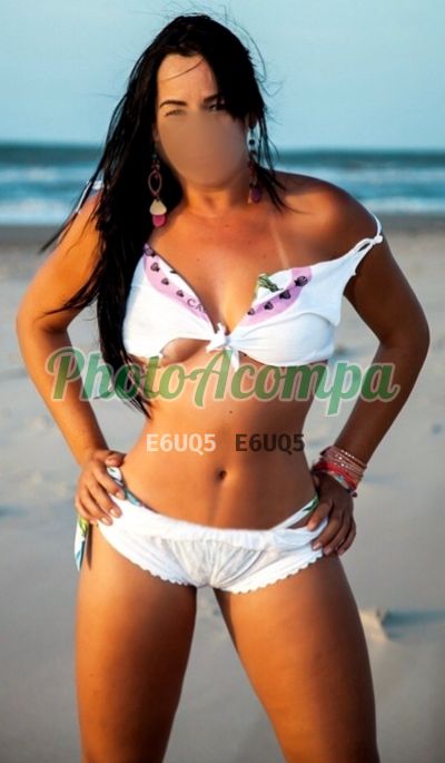 Nina Flores, acompanhante em Brasília