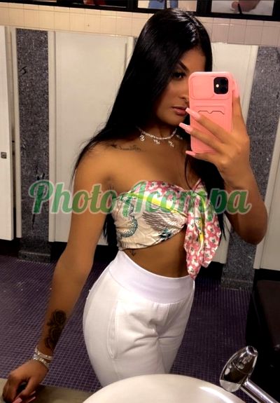Thaís Camargo, escort em Santos