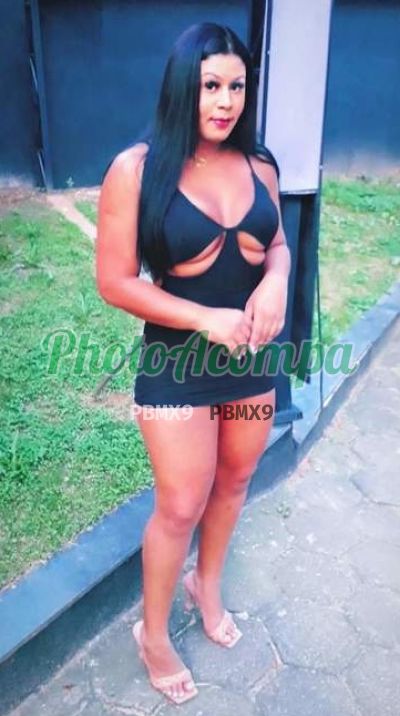 Penélope, trans no Guarujá