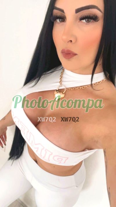 Lívia Golveia, garota de programa em Curitiba