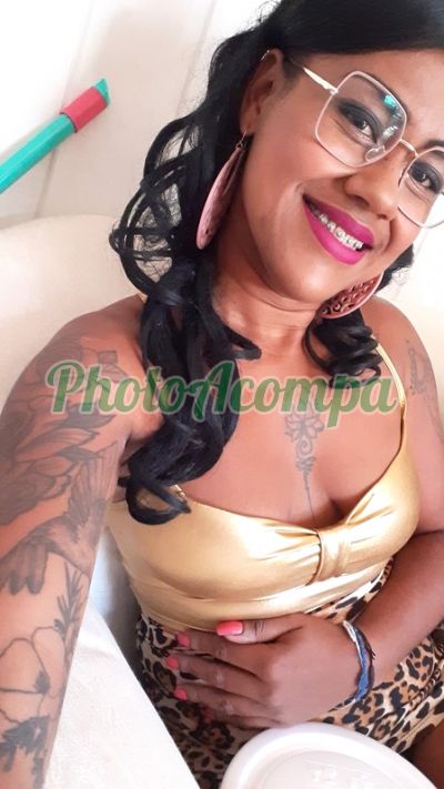 Juliana Soares, Acompanhante em Cidreira