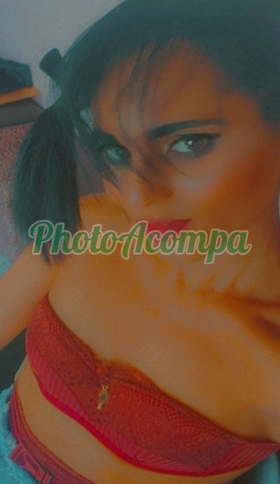 Júlia, Travesti em Lauro de Freitas