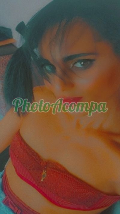 Júlia, Travesti em Lauro de Freitas