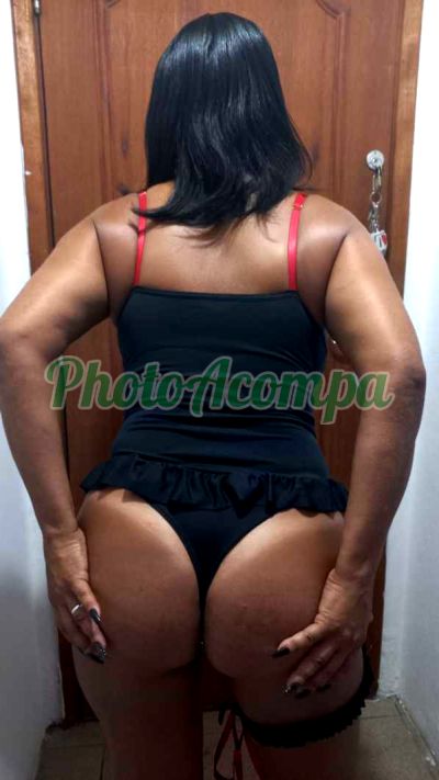 Yoko, garota de programa em Niterói