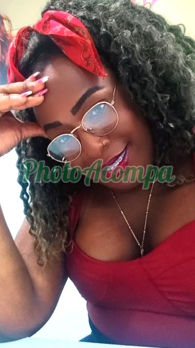 Yza Tavares, travesti em Nova Iguaçu