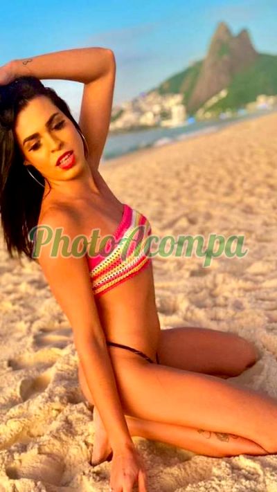 Thay, travesti em Copacabana (RJ)