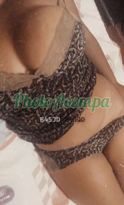 Camila, garota de programa em Santos