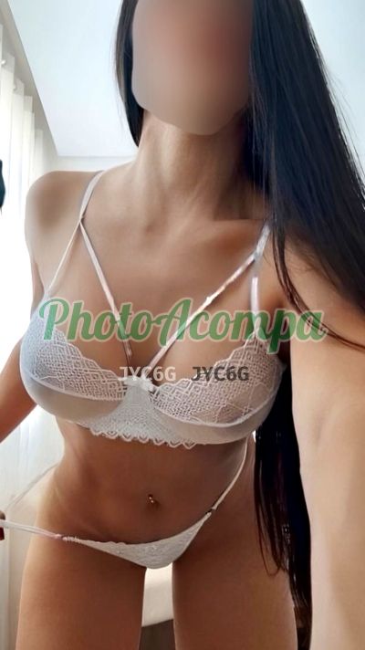 Júlia, acompanhante em Campinas