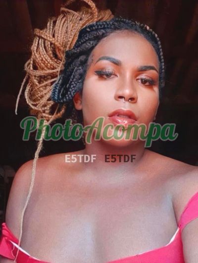 Karla Galvão, travesti na Zona Leste (SP)