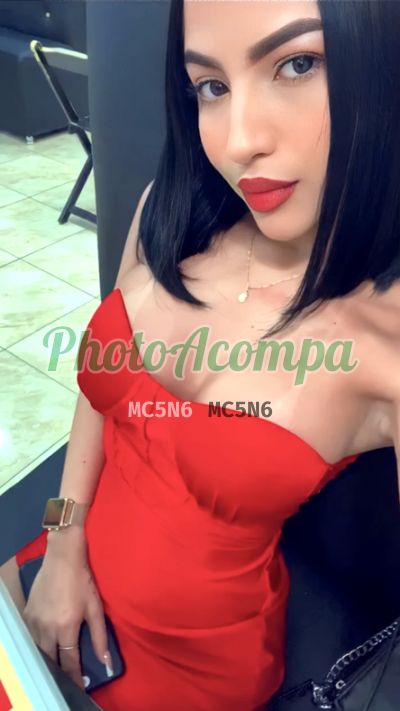 Mirella, garota de programa no Guarujá