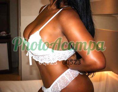 Lorena, escort em Santos