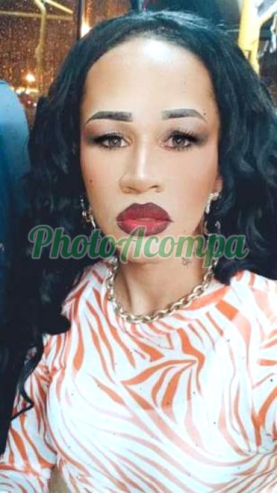 Mia Dieckmann, travesti em Niterói