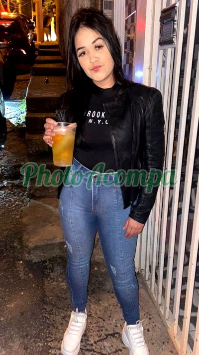 Natasha, acompanhante em Colombo