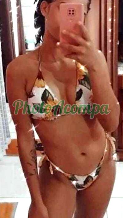 Letícia, acompanhante em Vitória