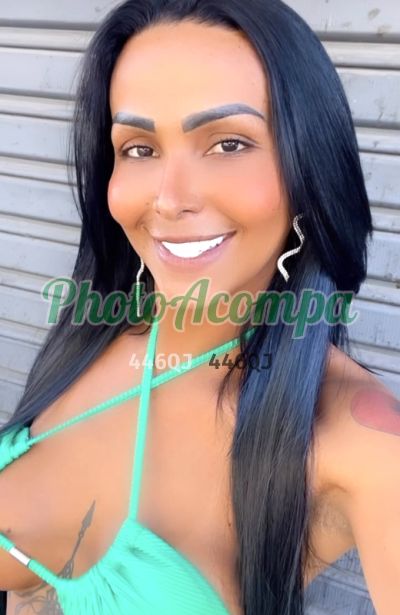 Maya, travesti em Santos