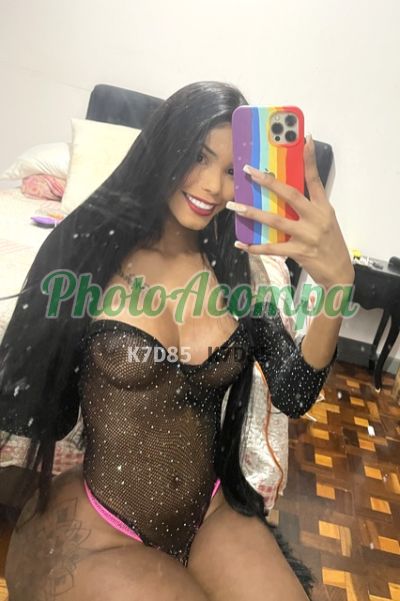 Luna, travesti em Curitiba