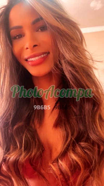 Bruna, trans no Asa Norte (Brasília / DF)