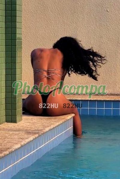 Ángel, travesti em Armação (Salvador)
