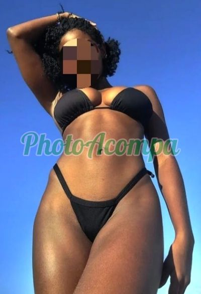 Rubí, escort em Duque de Caxias