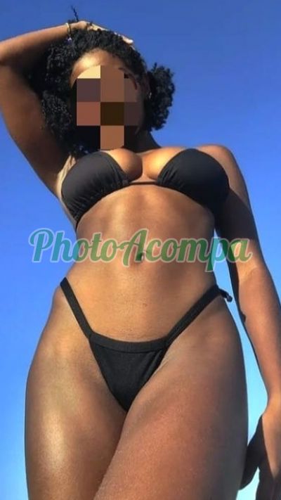 Rubí, escort em Duque de Caxias